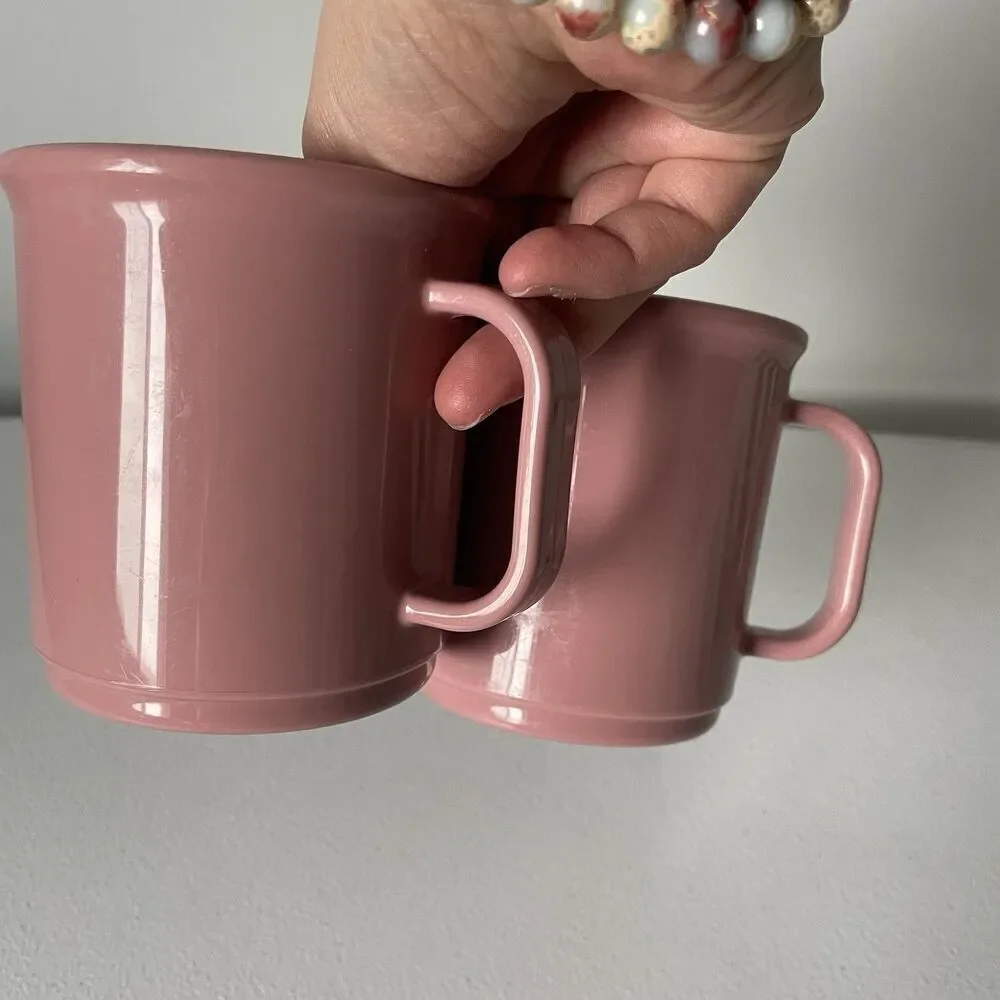 Rubbermaid vintage pink